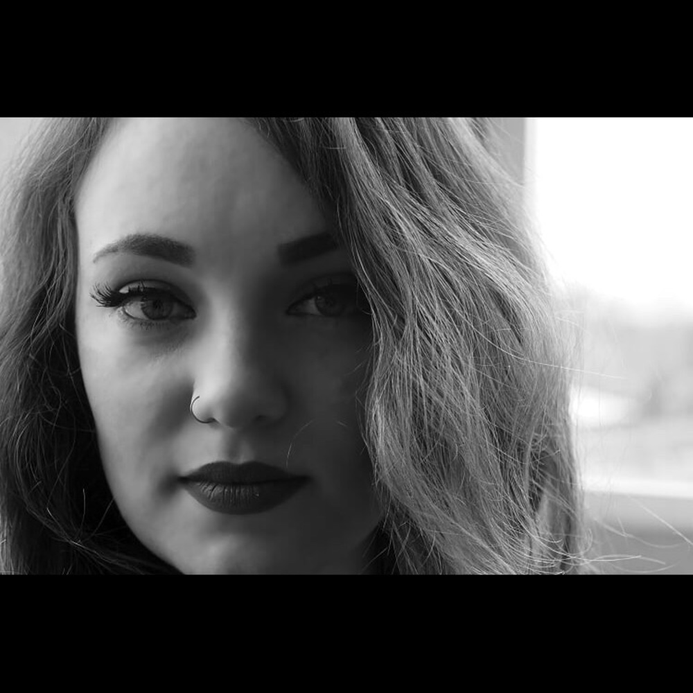 Meet your Posher, Constance